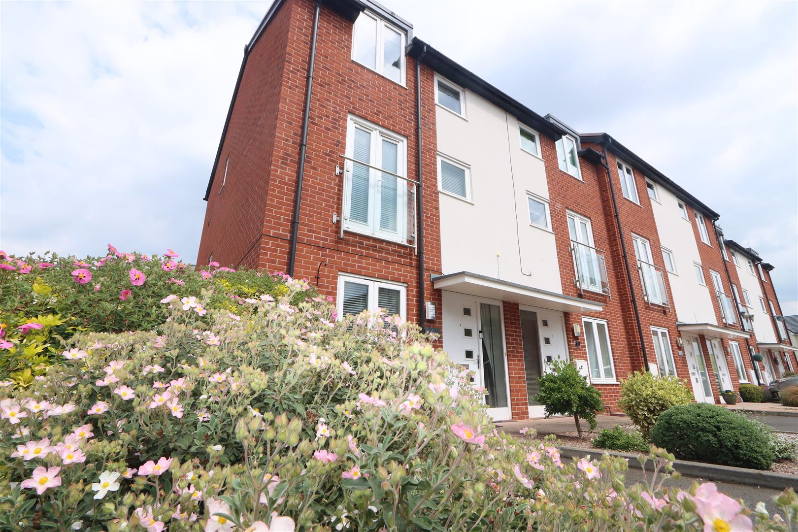Larch Way, Stourport-on-Severn